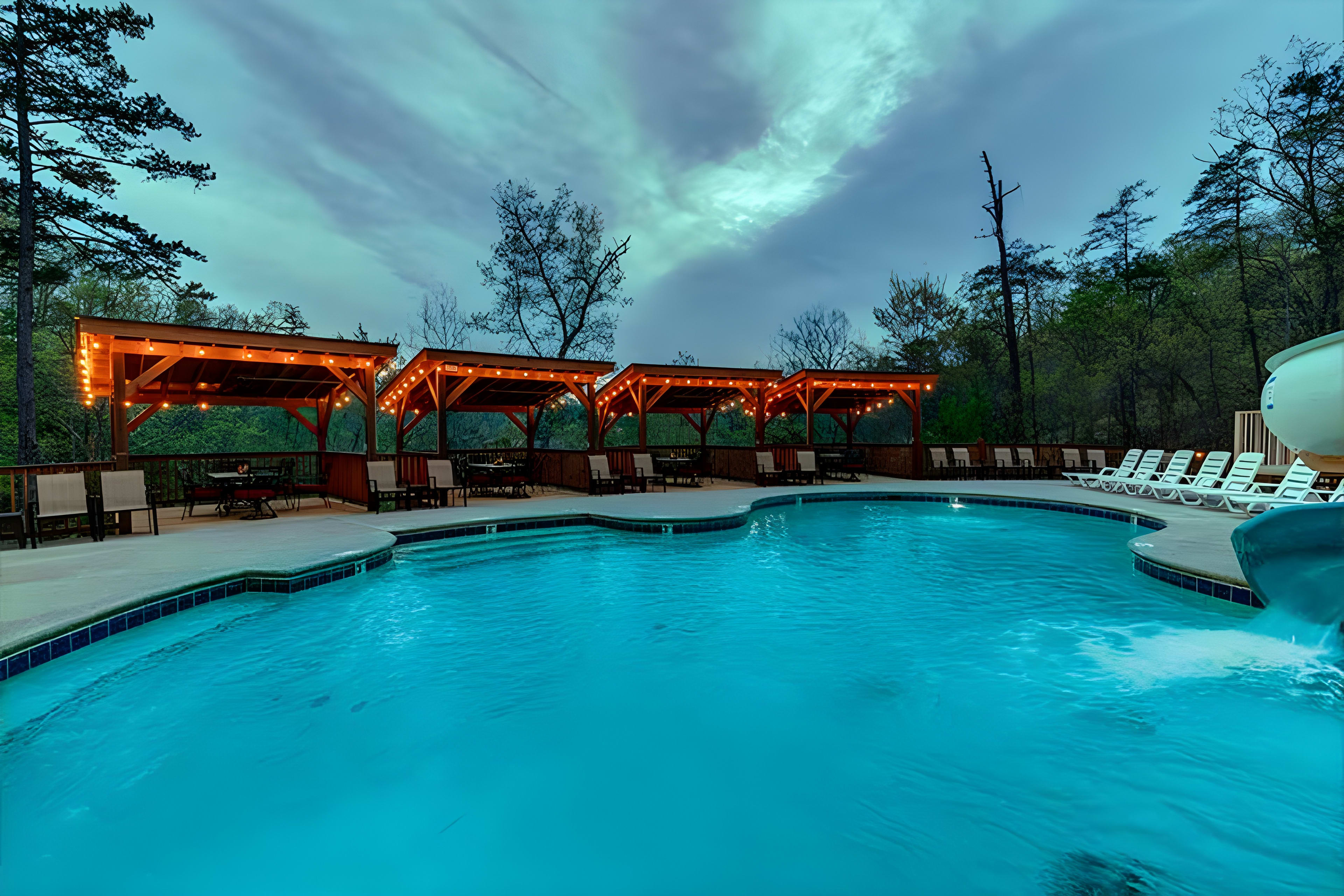 Parkside Resort Pool - Pigeon Forge Cabin Rental Resort