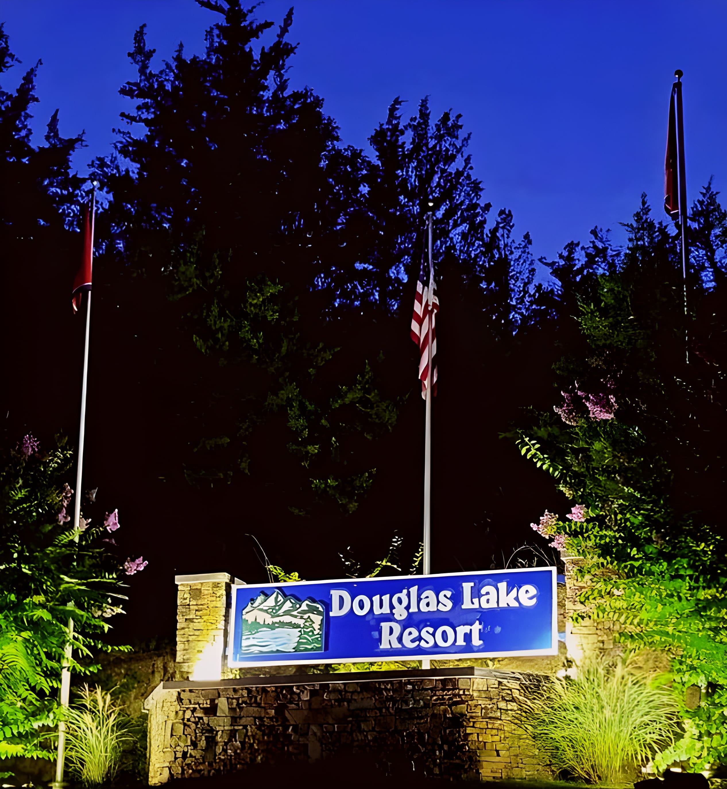 Douglas Lake Resort Entrance Sign - Sevierville Cabin Rental Resort