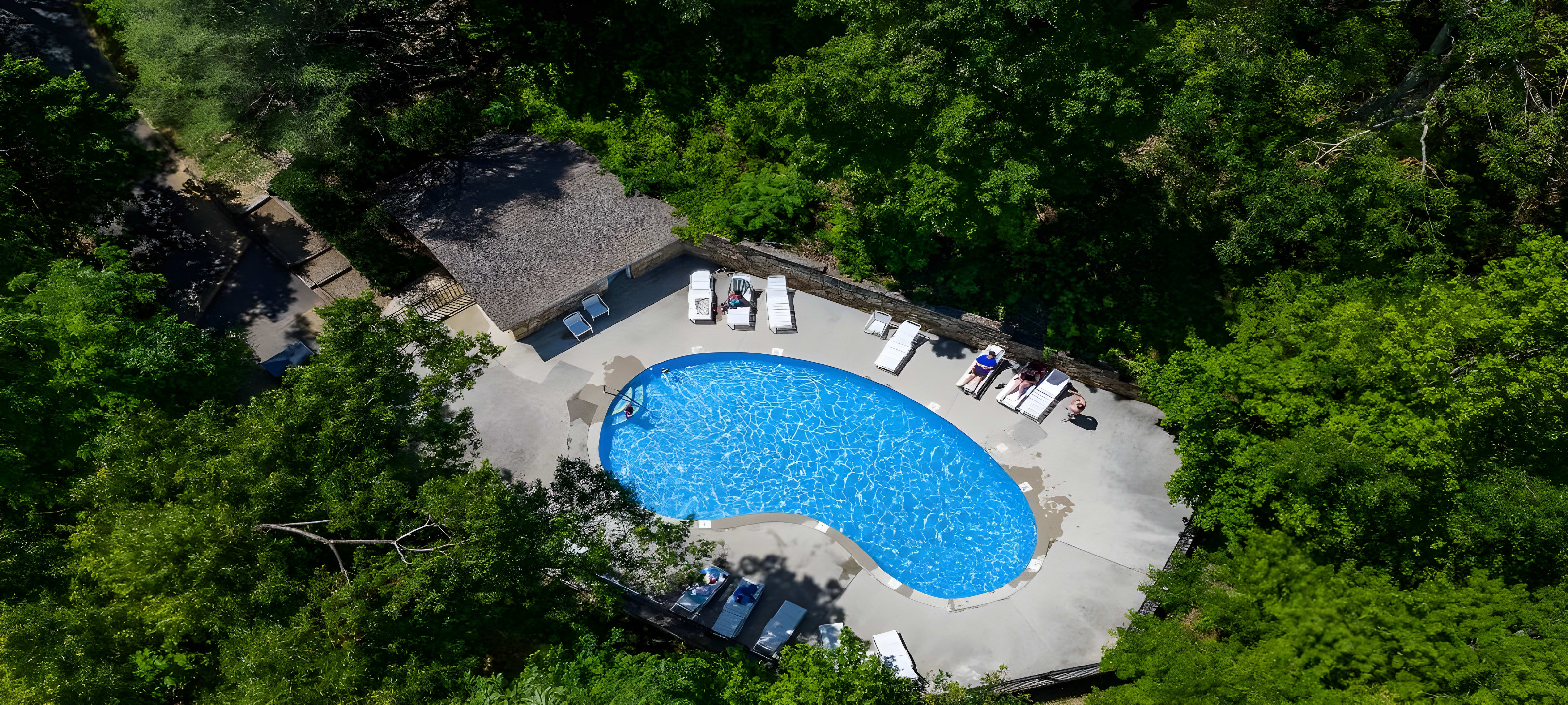 Aerial view of Cobbly Nob Resort nestled in the mountains near Gatlinburg