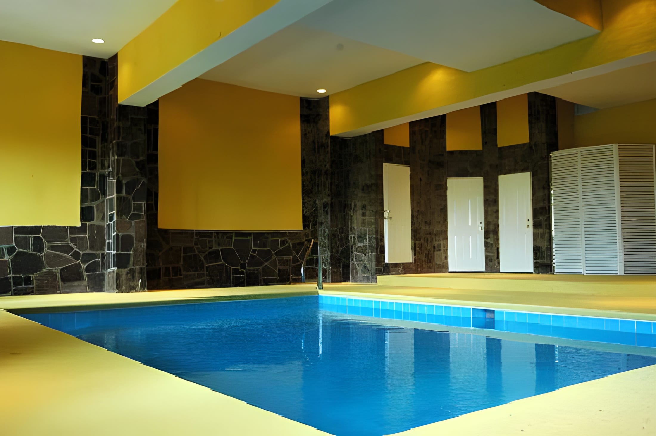 Black Bear Ridge Resort Pool Area - Pigeon Forge Cabin Rental Resort