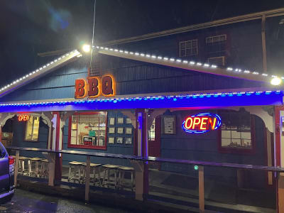 Hungry Bear BBQ in Gatlinburg