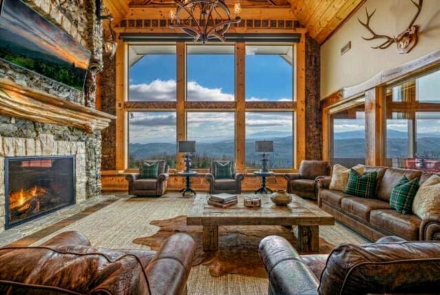 Large cabin rental for family reunions in the Smoky Mountains