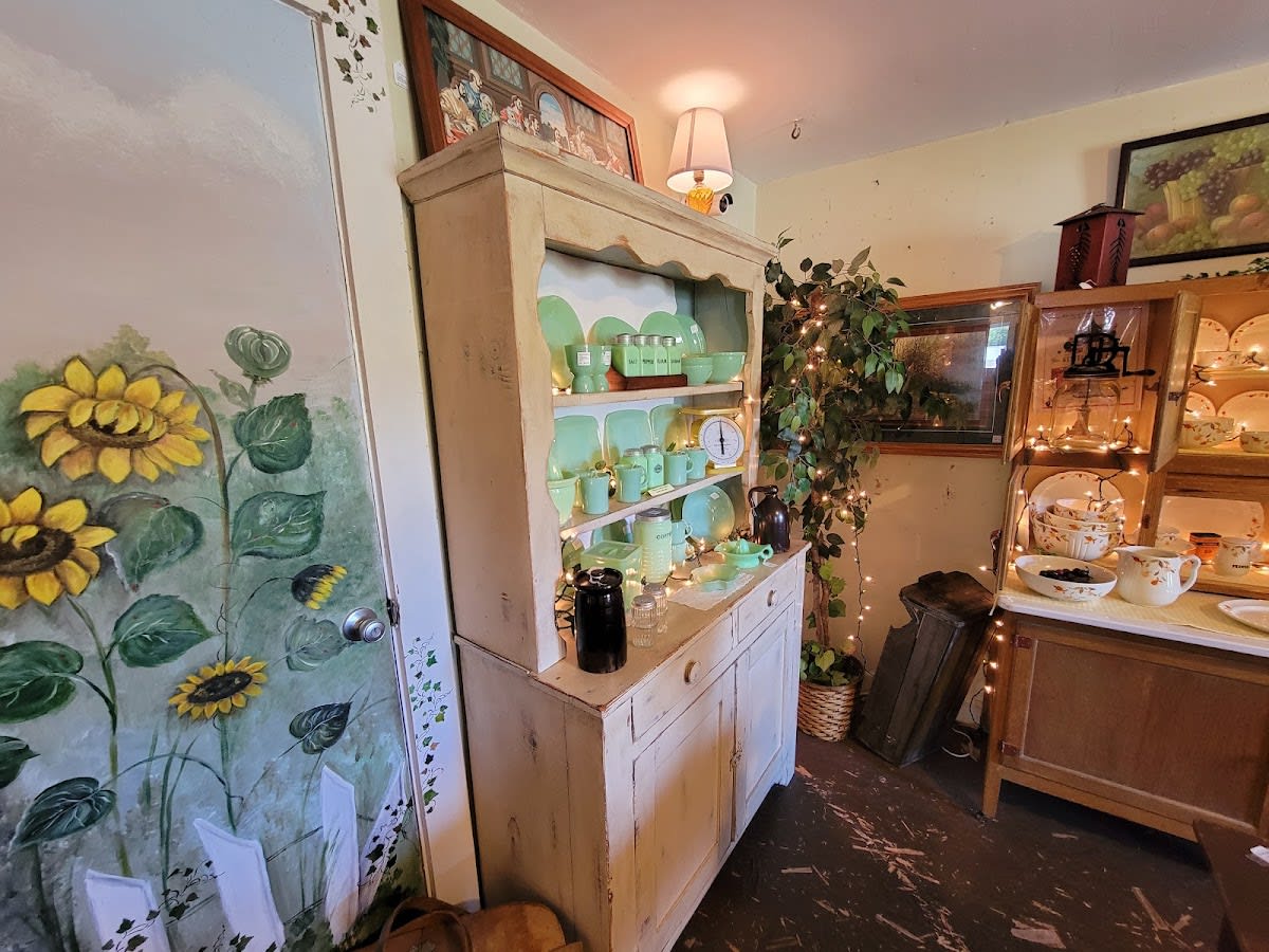 Antique Mall & Yesterdays