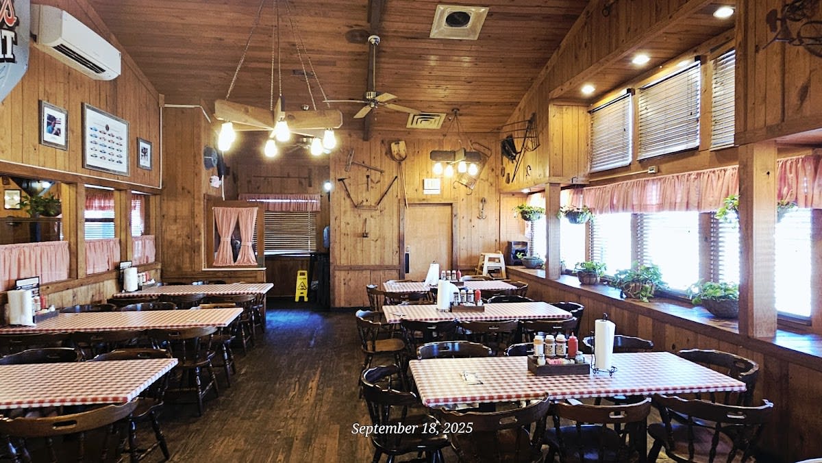 Bennett's Pit Bar-B-Que