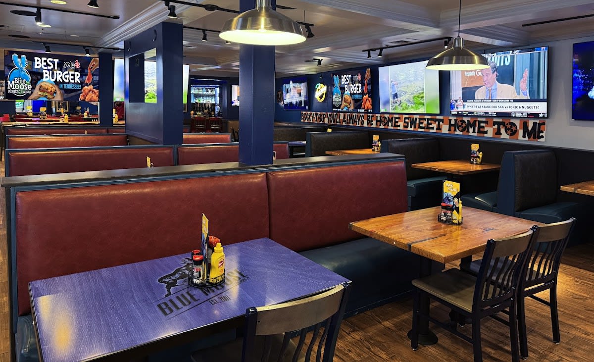 Blue Moose Burgers & Wings