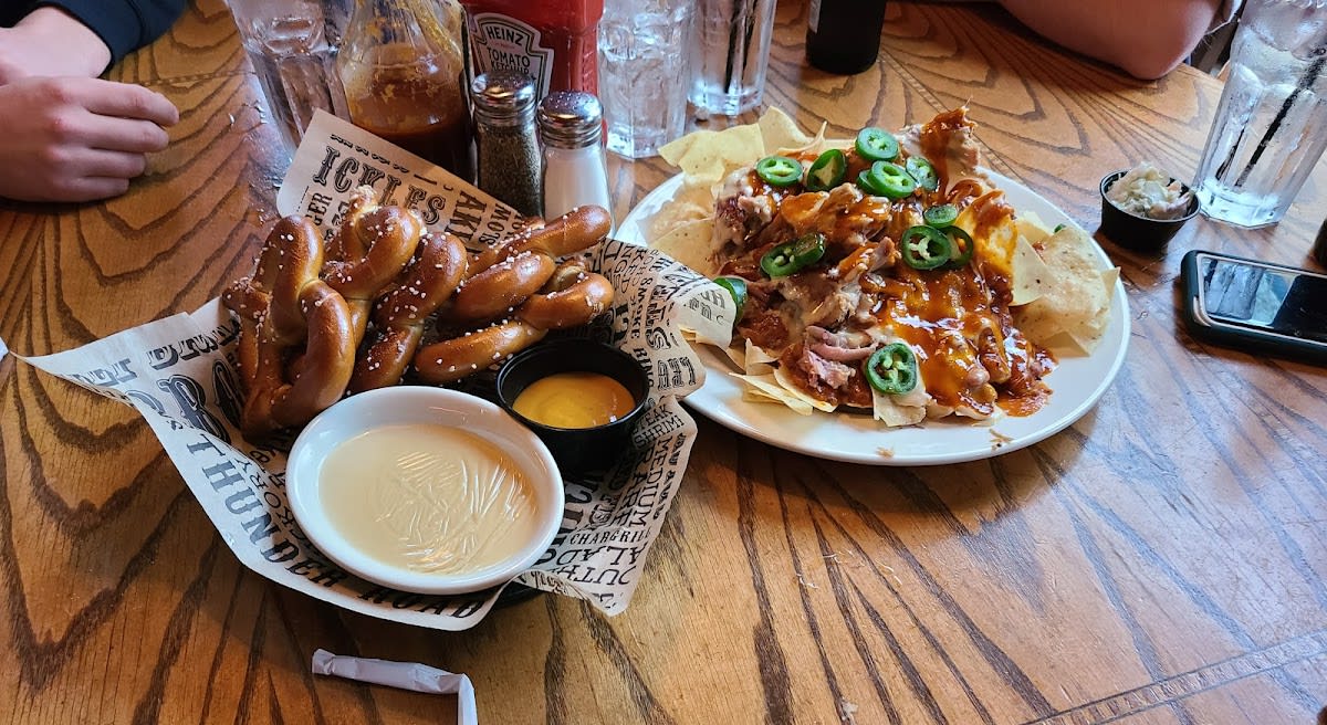 Calhoun's Village & Restaurant