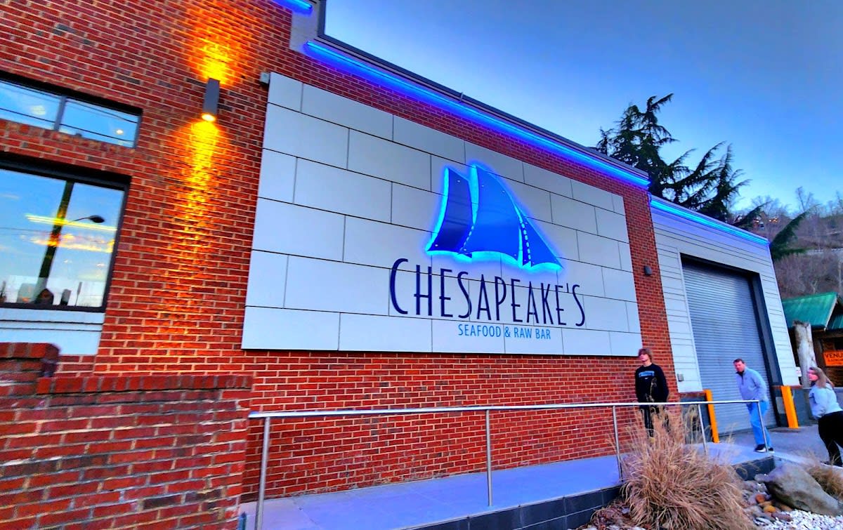 Chesapeake's Seafood and Raw Bar