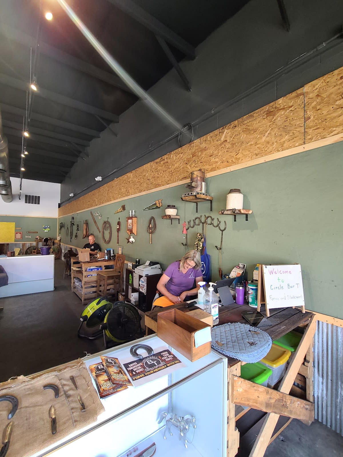 Circle Bar T Forge & Blade Works