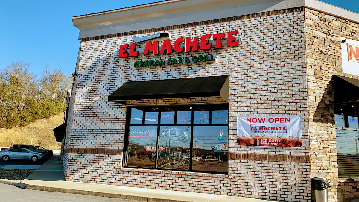 El Machete Mexican Bar and Grill