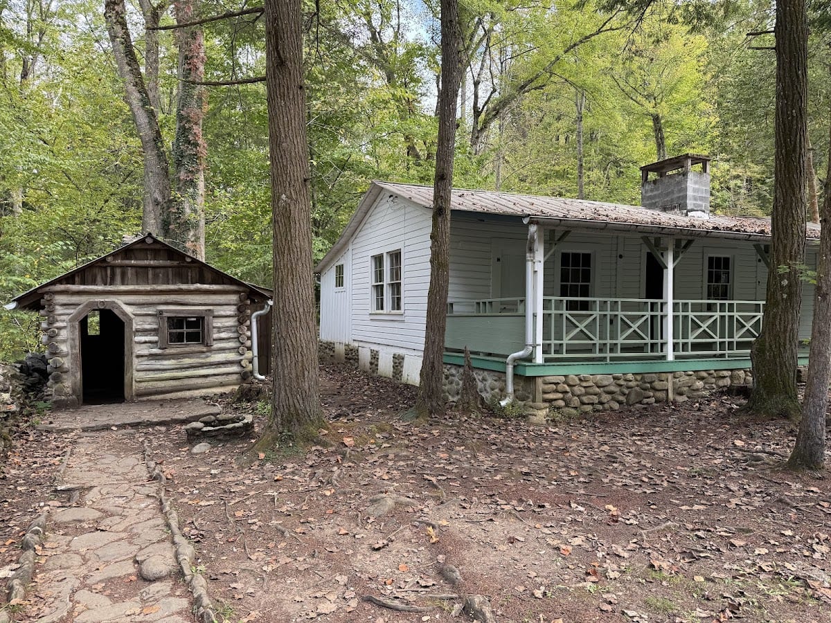 Elkmont Ghost Town & Historic District