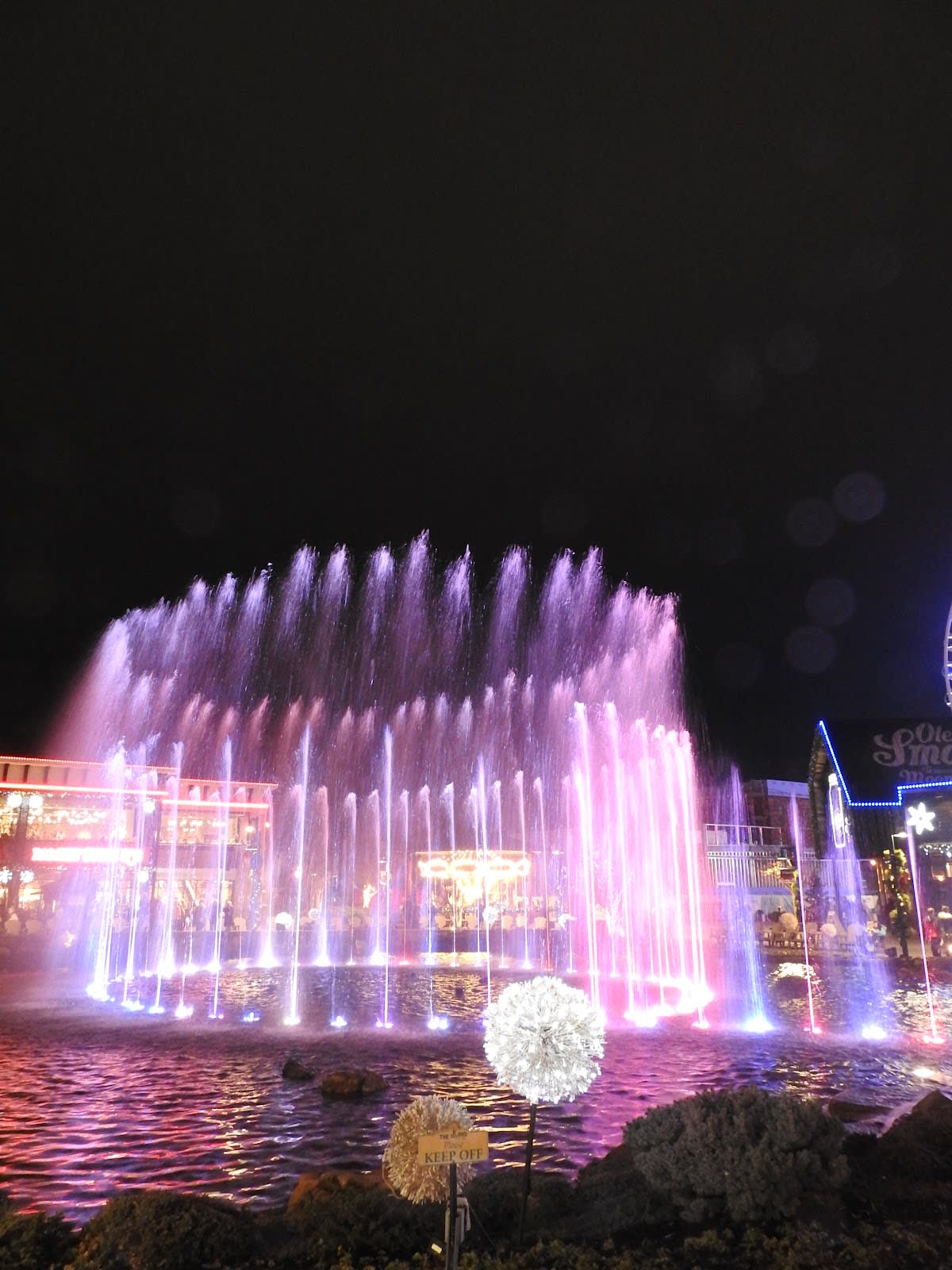 Fountain Display at The Island