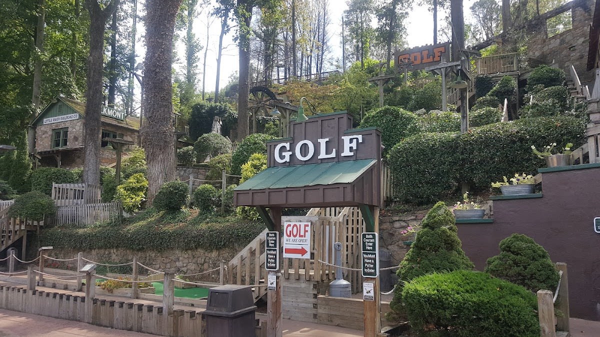 Gatlin's Mini Golf
