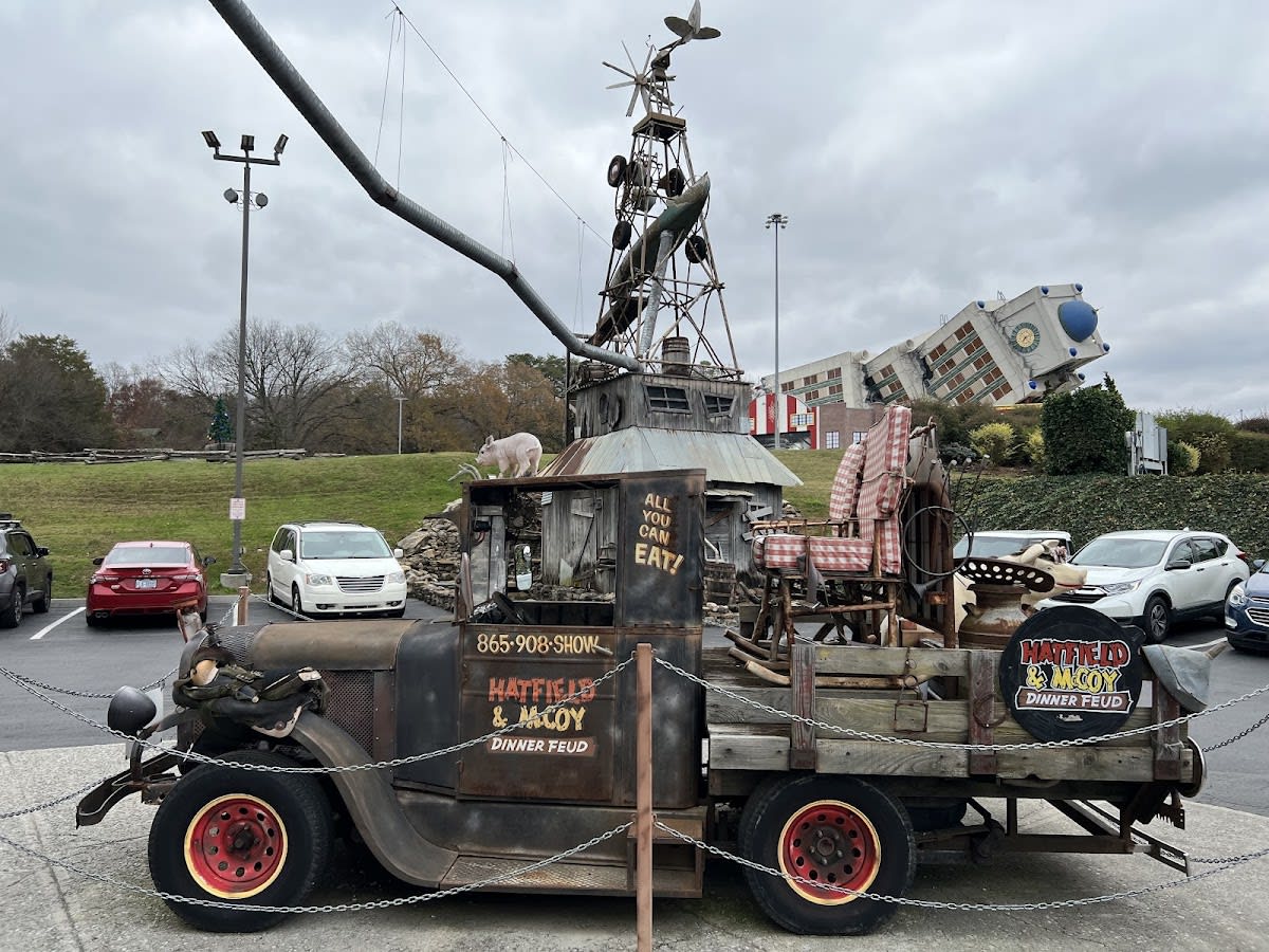 Hatfield & McCoy Dinner Feud