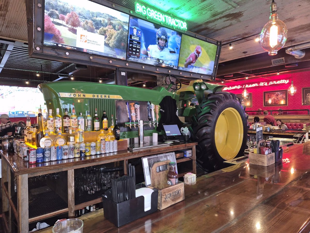 Jason Aldean's Kitchen + Rooftop Bar