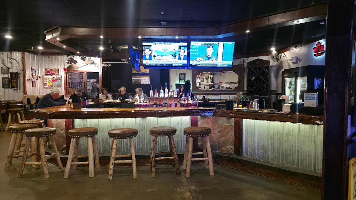 Jimmy's Smokehouse & Pizza Joint