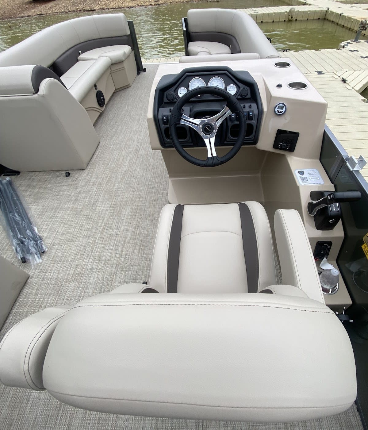 Lake Life Pontoon Rentals