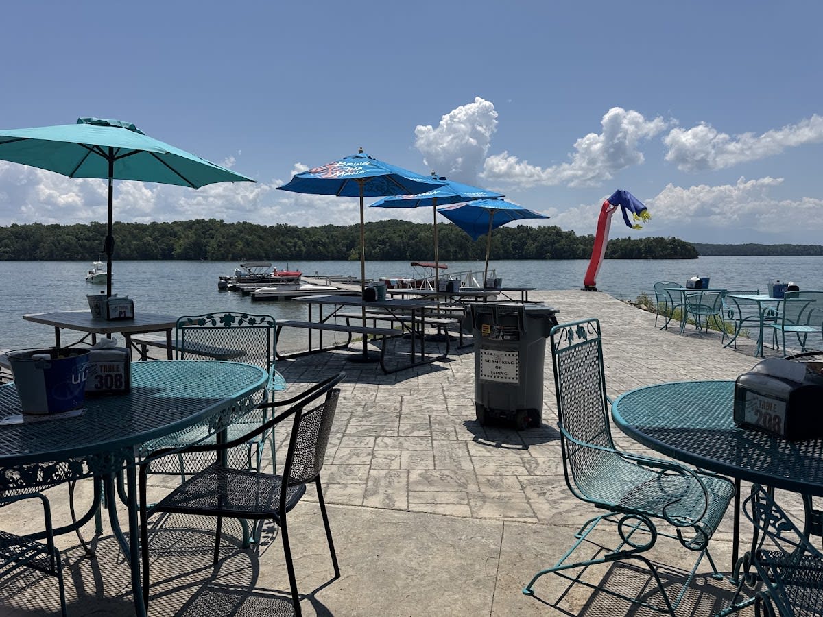 Lakeside Resort & Marina + Cowboy's Bar & Grill
