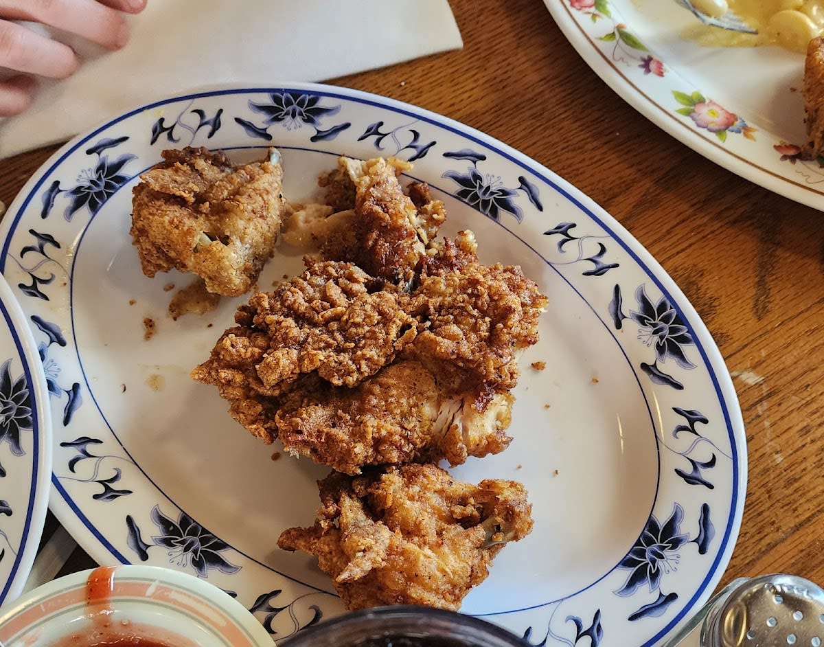 Mama's Farmhouse Dinner