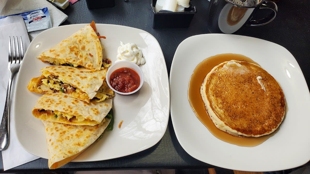 Morning Mist Restaurant and Cafe