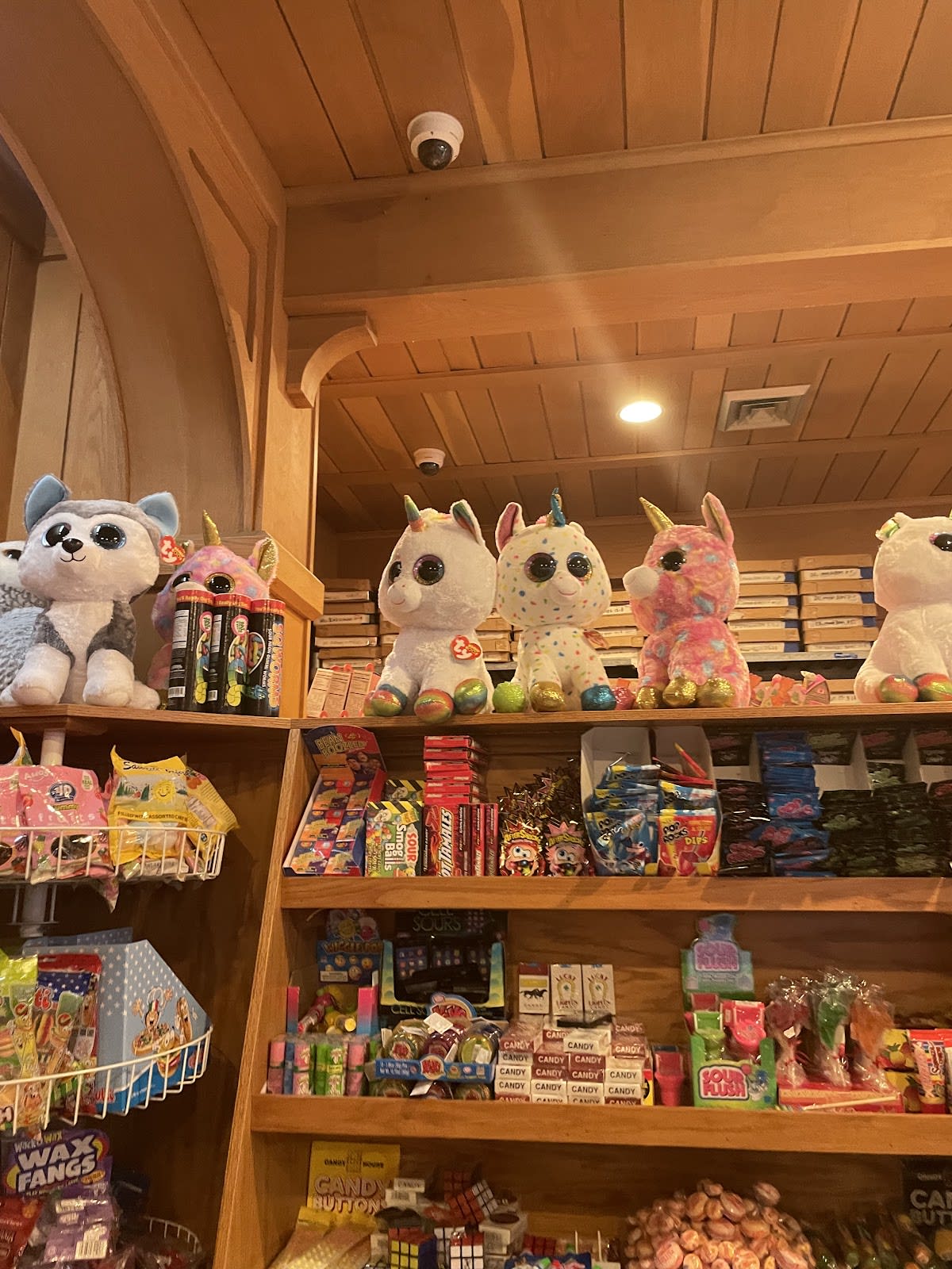 Ole Smoky Candy Kitchen - Taffy Since 1950!