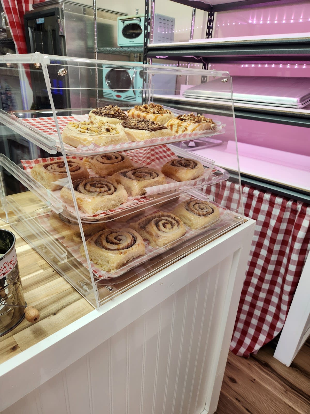 Olga's Yodel Cinnamon Rolls