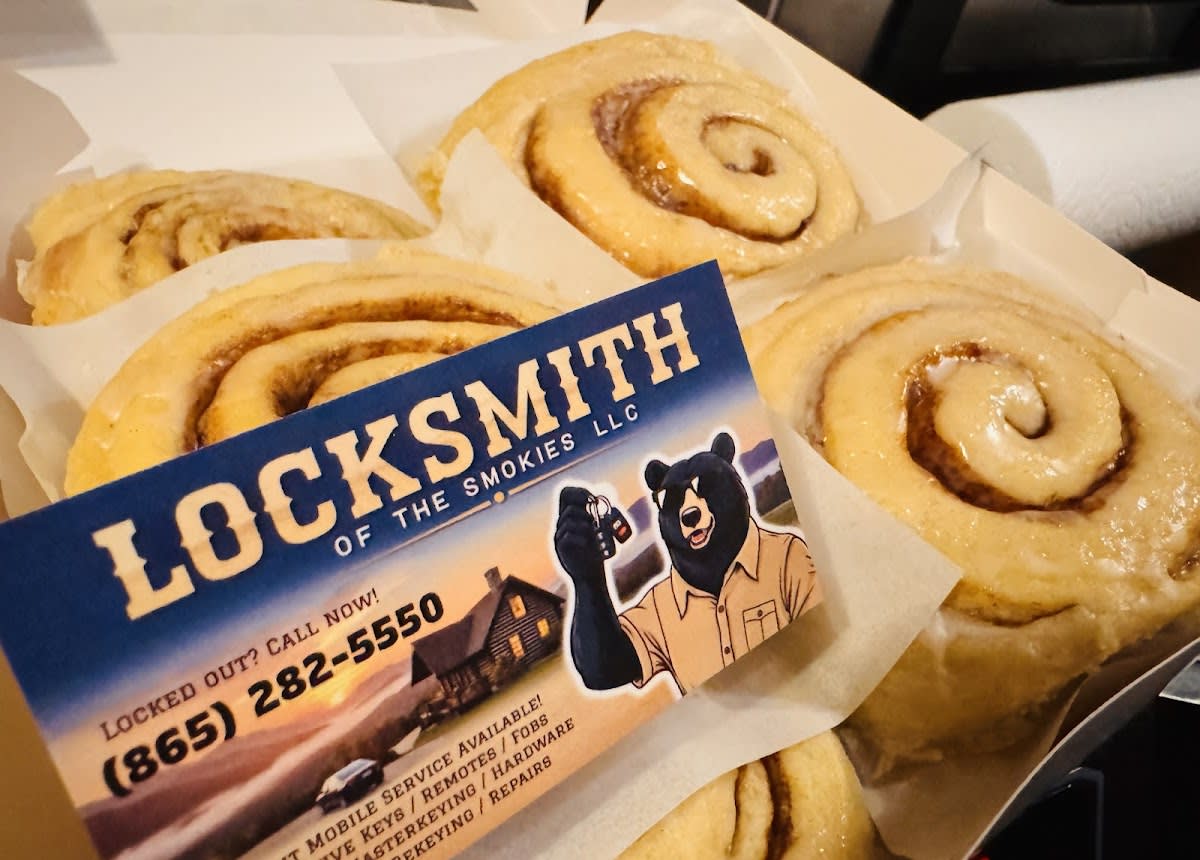 Olga's Yodel Cinnamon Rolls