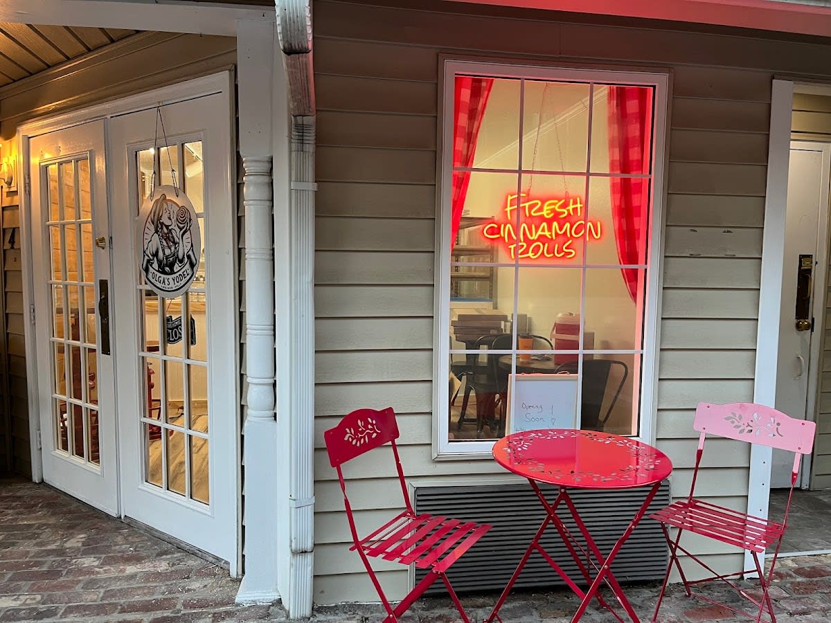 Olga's Yodel Cinnamon Rolls