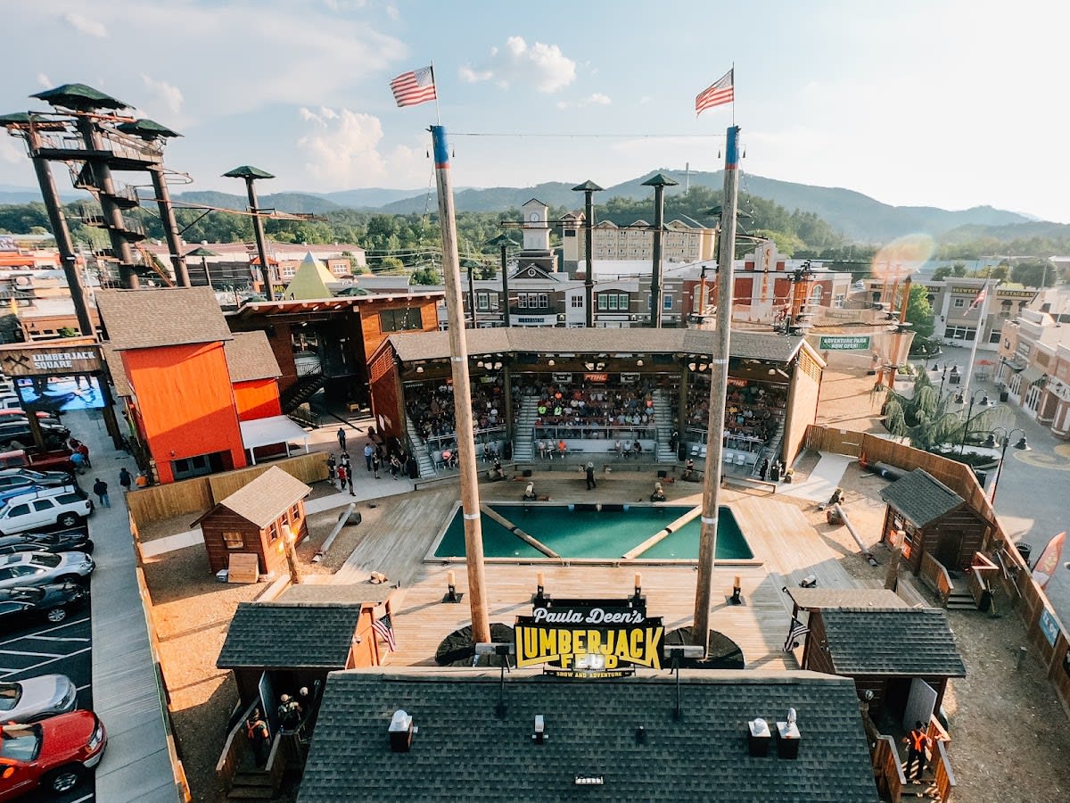 Paula Deen's Lumberjack Feud