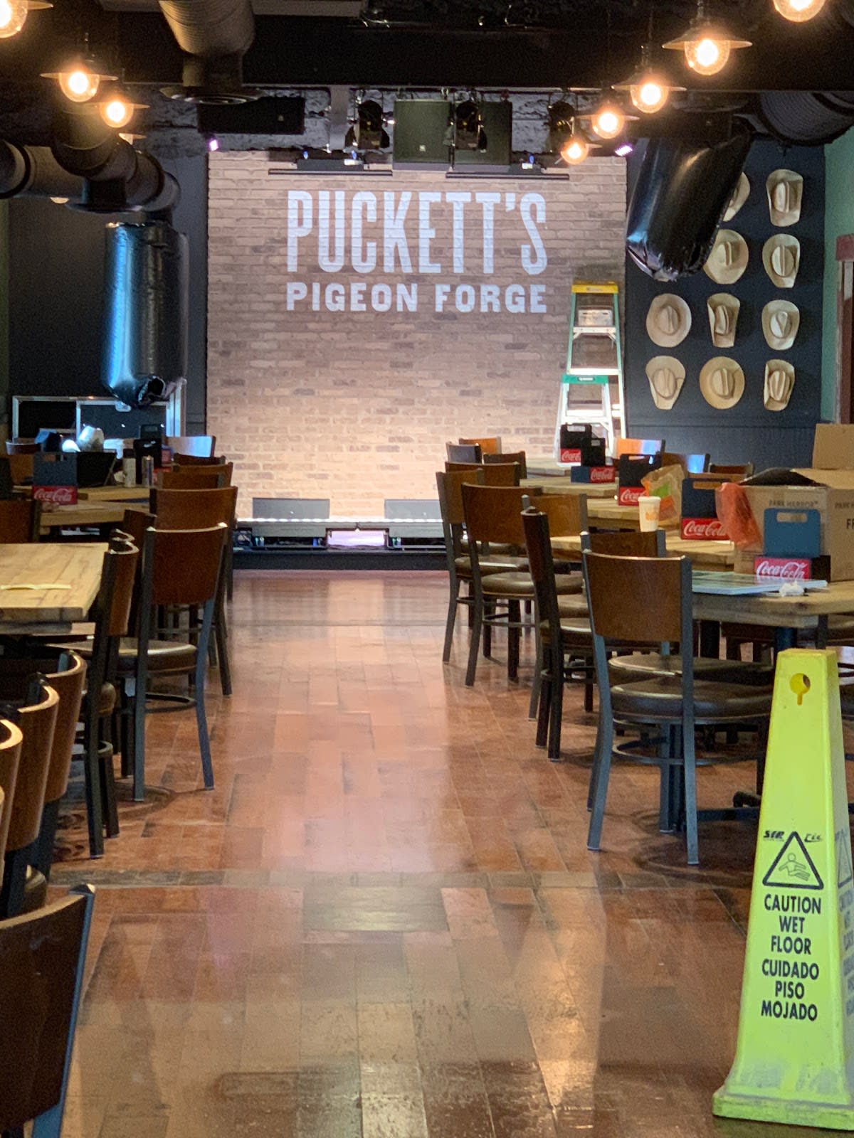 Puckett's Grocery