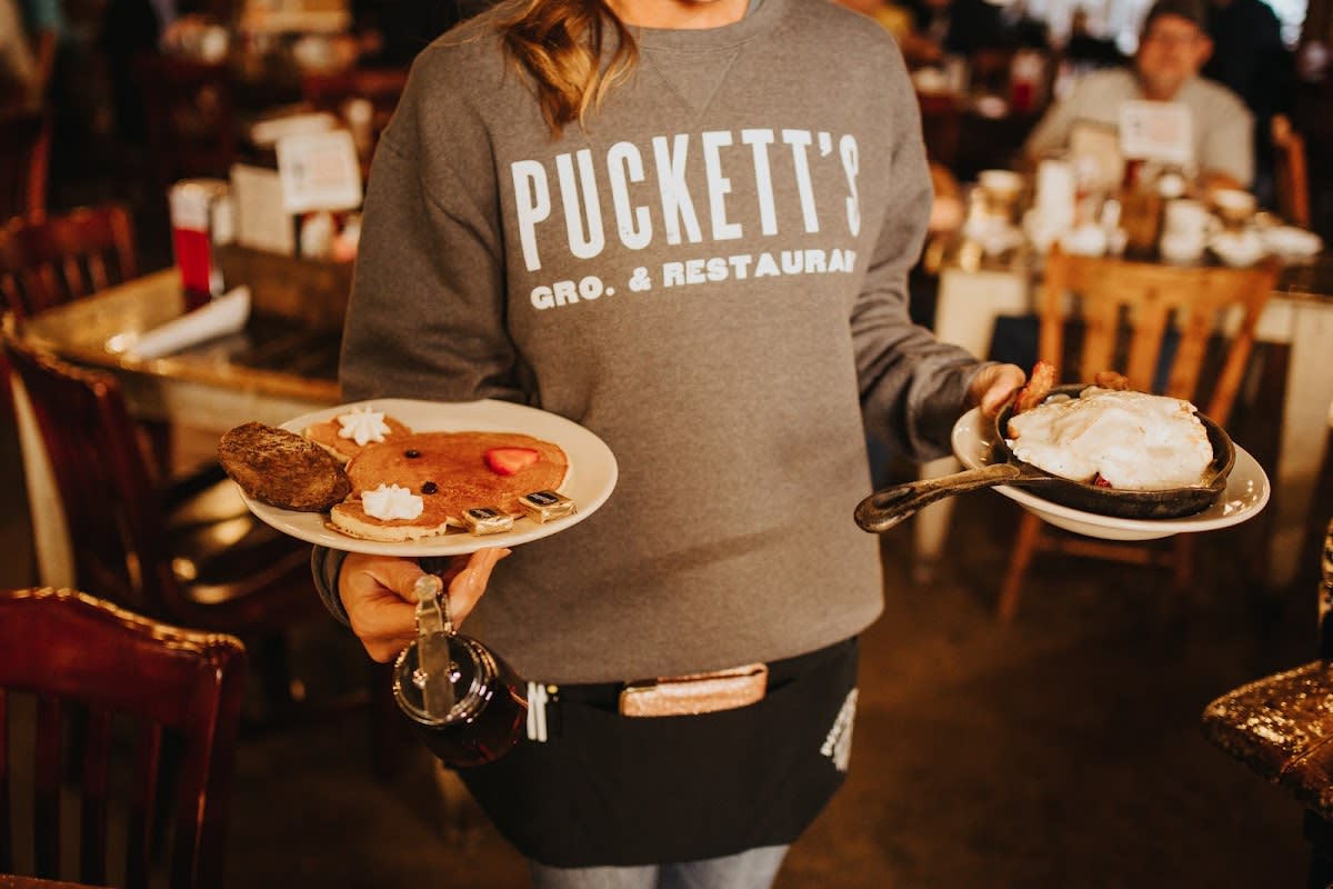 Puckett's Restaurant