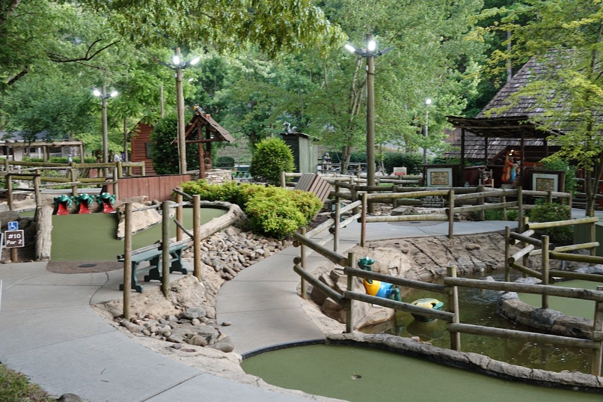 Ripley's Davy Crockett Mini-Golf