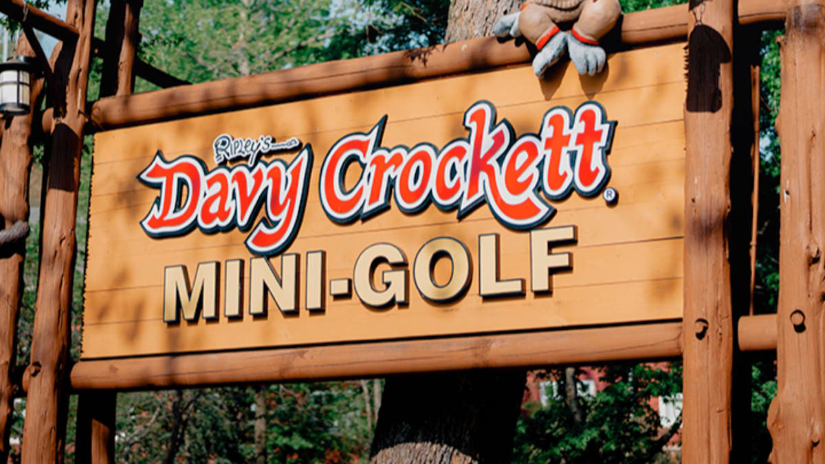 Ripley's Davy Crockett Mini-Golf