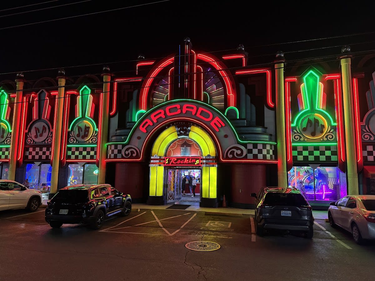 Rockin' Raceway Arcade