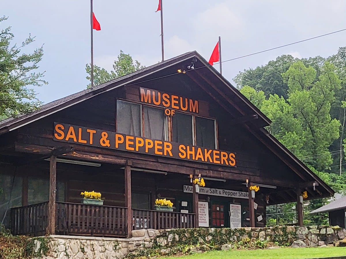 Salt & Pepper Shaker Museum