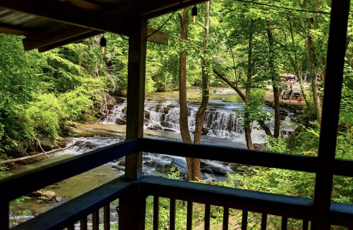 Smoky Mo Red Jasper Beer Garden & Gem Mine