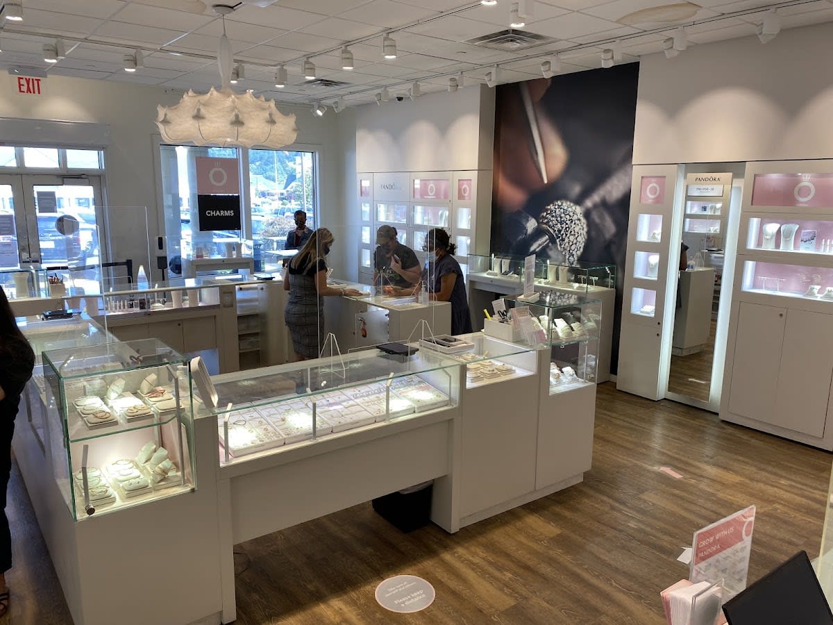 Tanger Factory Outlets