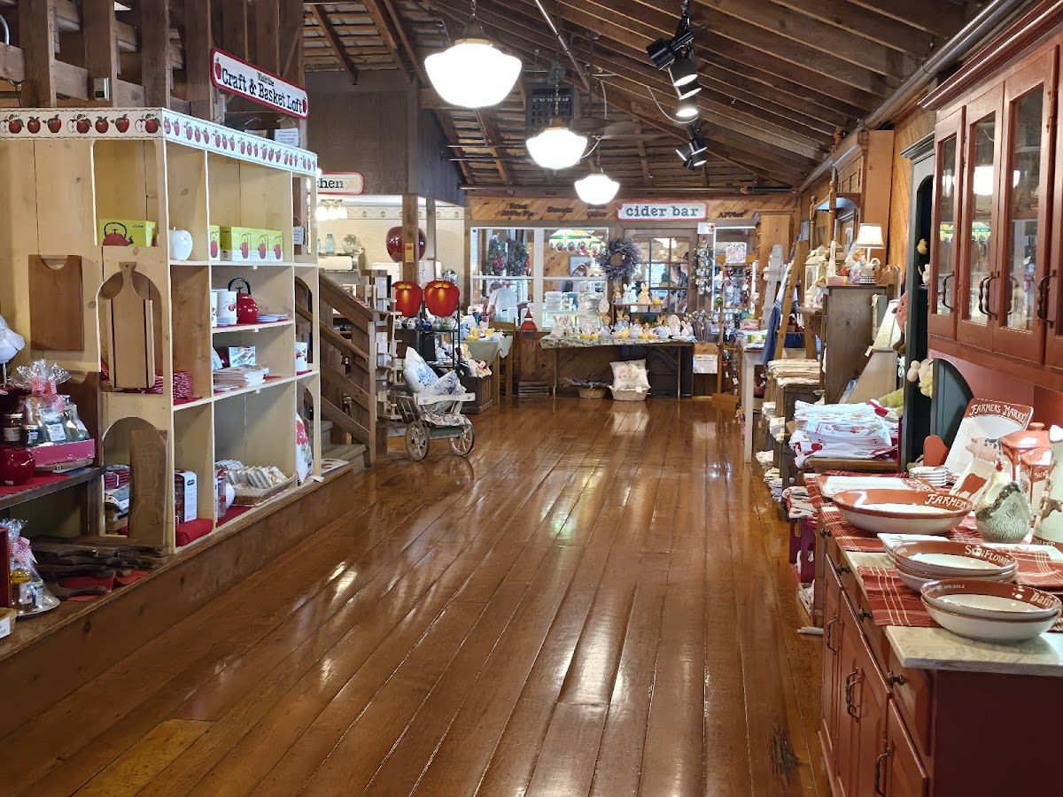 The Apple Barn & Cider Mill