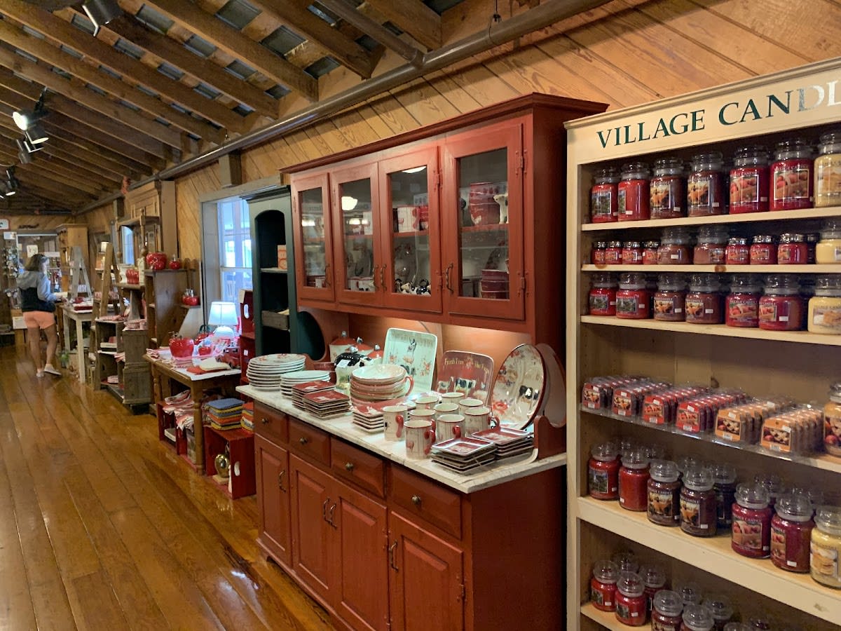The Apple Barn & Cider Mill
