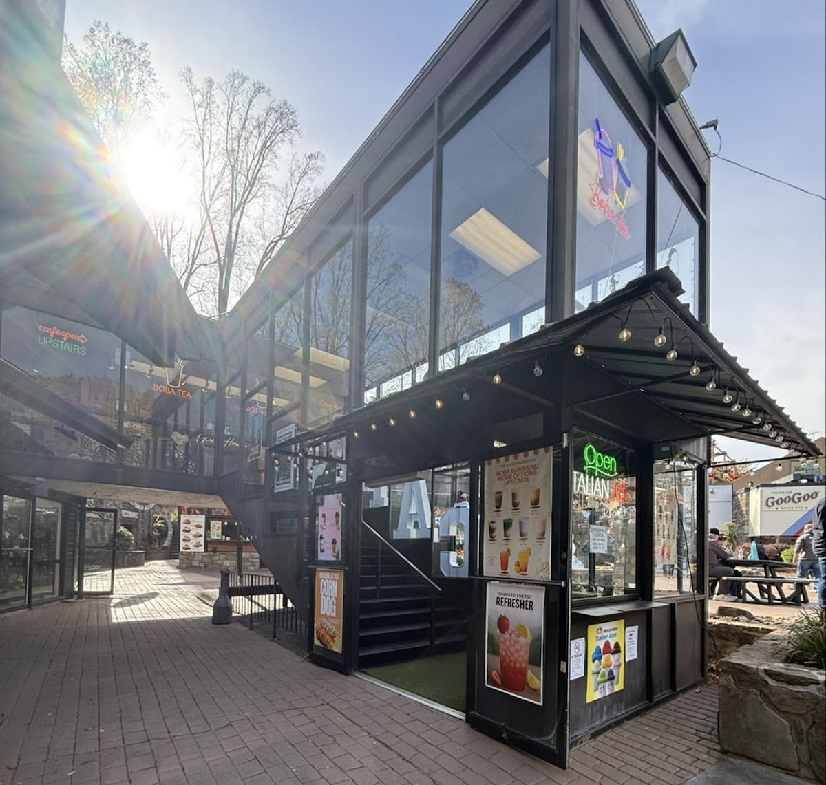 The Glass House Café