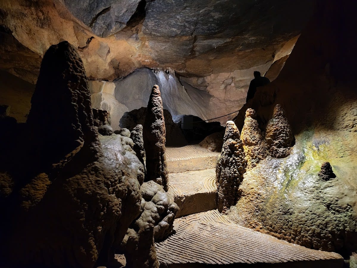 Tuckaleechee Caverns