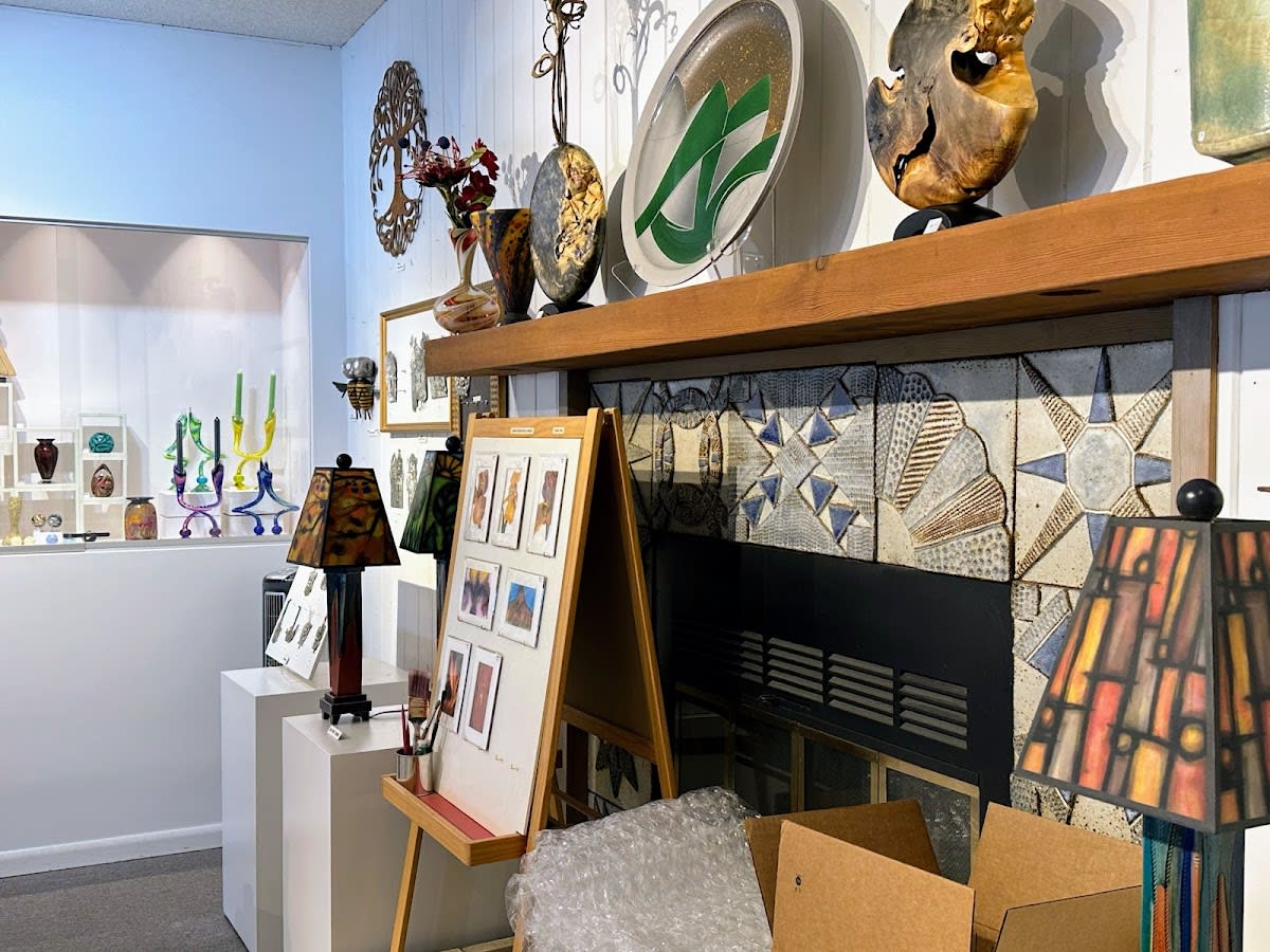 Twisted Vessel Art Gallery