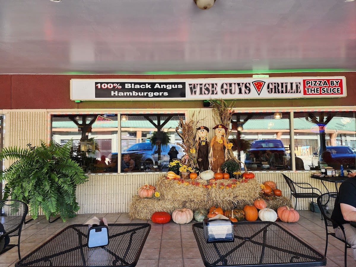 Wize Guyz Grille