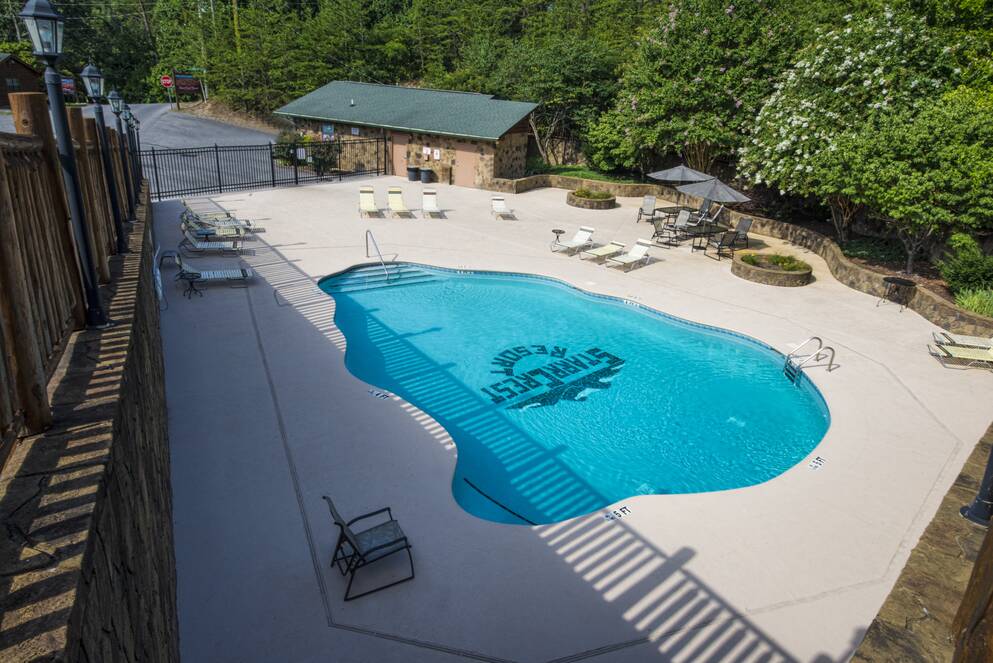 Starr Crest Resort View - Pigeon Forge Cabin Rental Resort