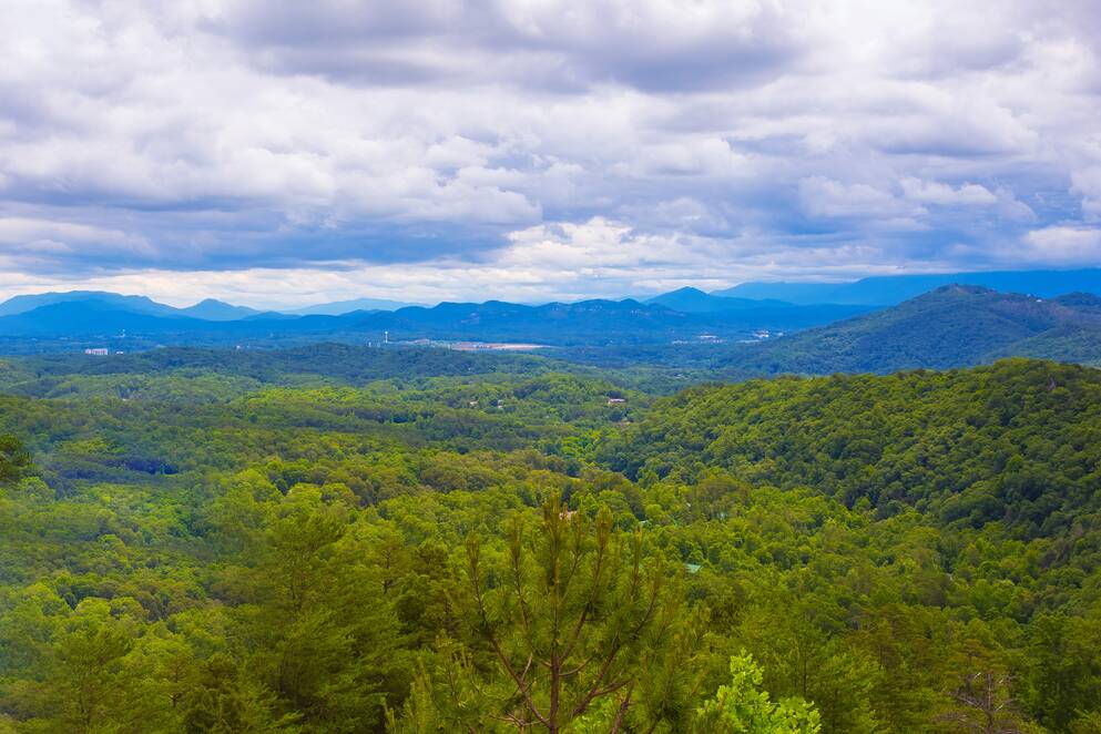 Bluff Mountain Community Resort View - Pigeon Forge Cabin Rental Resort