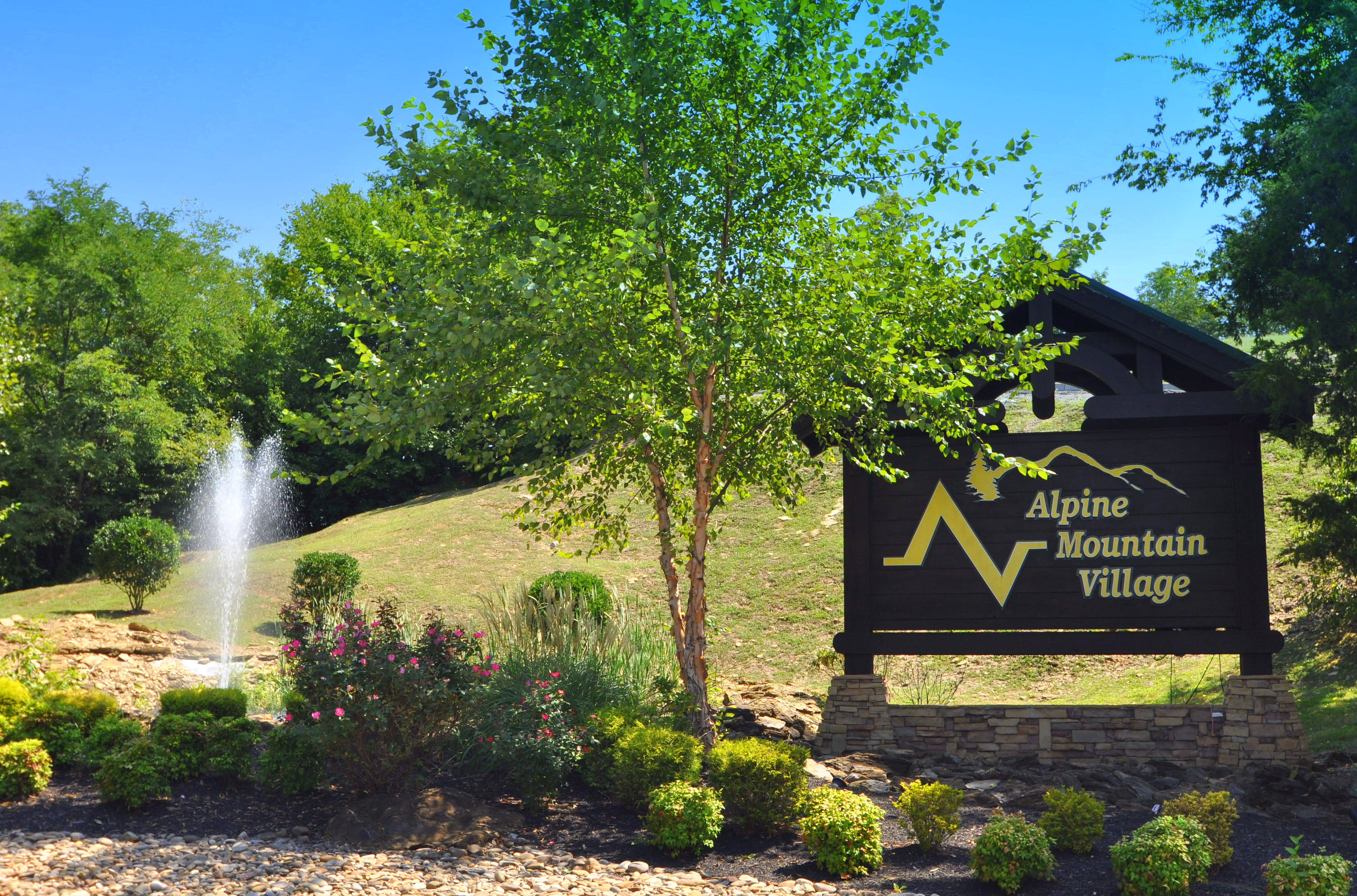 Alpine Mountain Village Resort View - Pigeon Forge Cabin Rental Resort