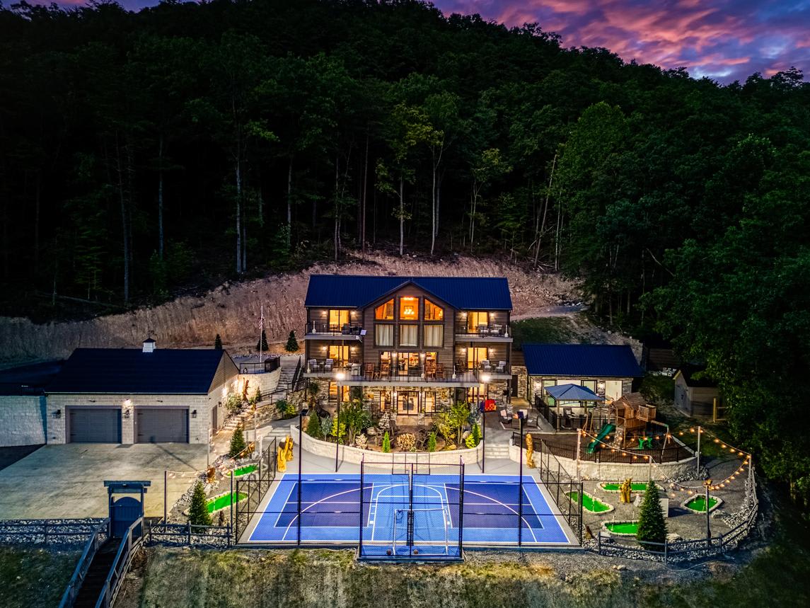 Alpine Splash - Game Room