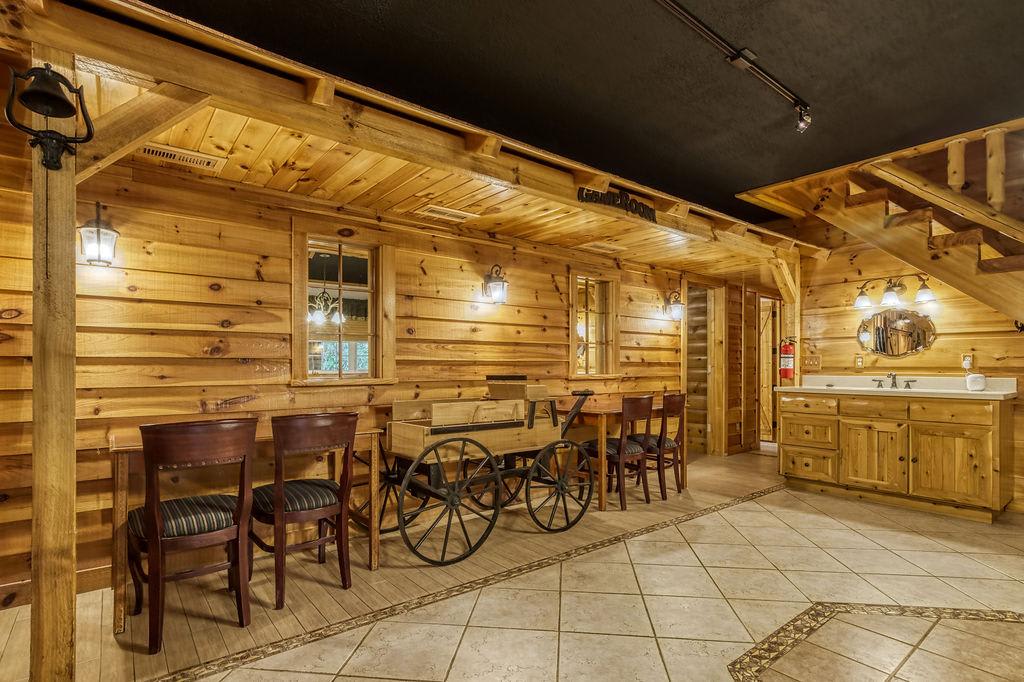Bearskin Getaway - Kitchen