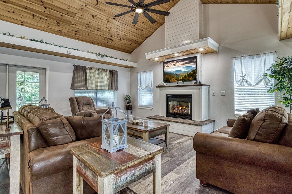 Bearskin Getaway - main view