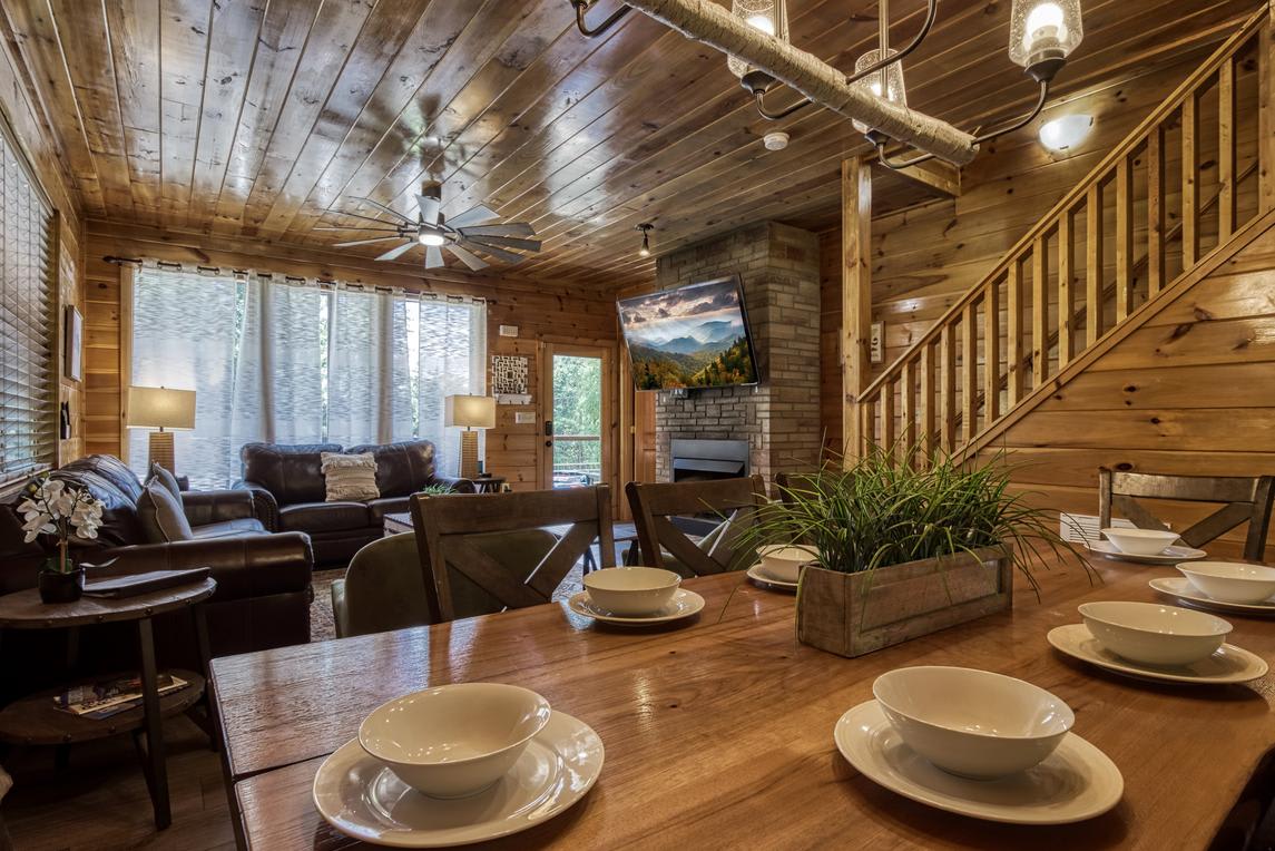 Cozy Bear Lodge - Kitchen
