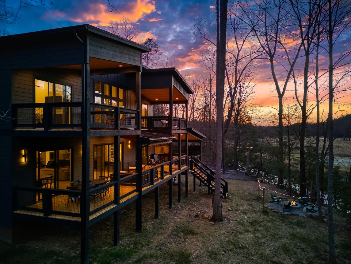 Creekside Splash interior 2